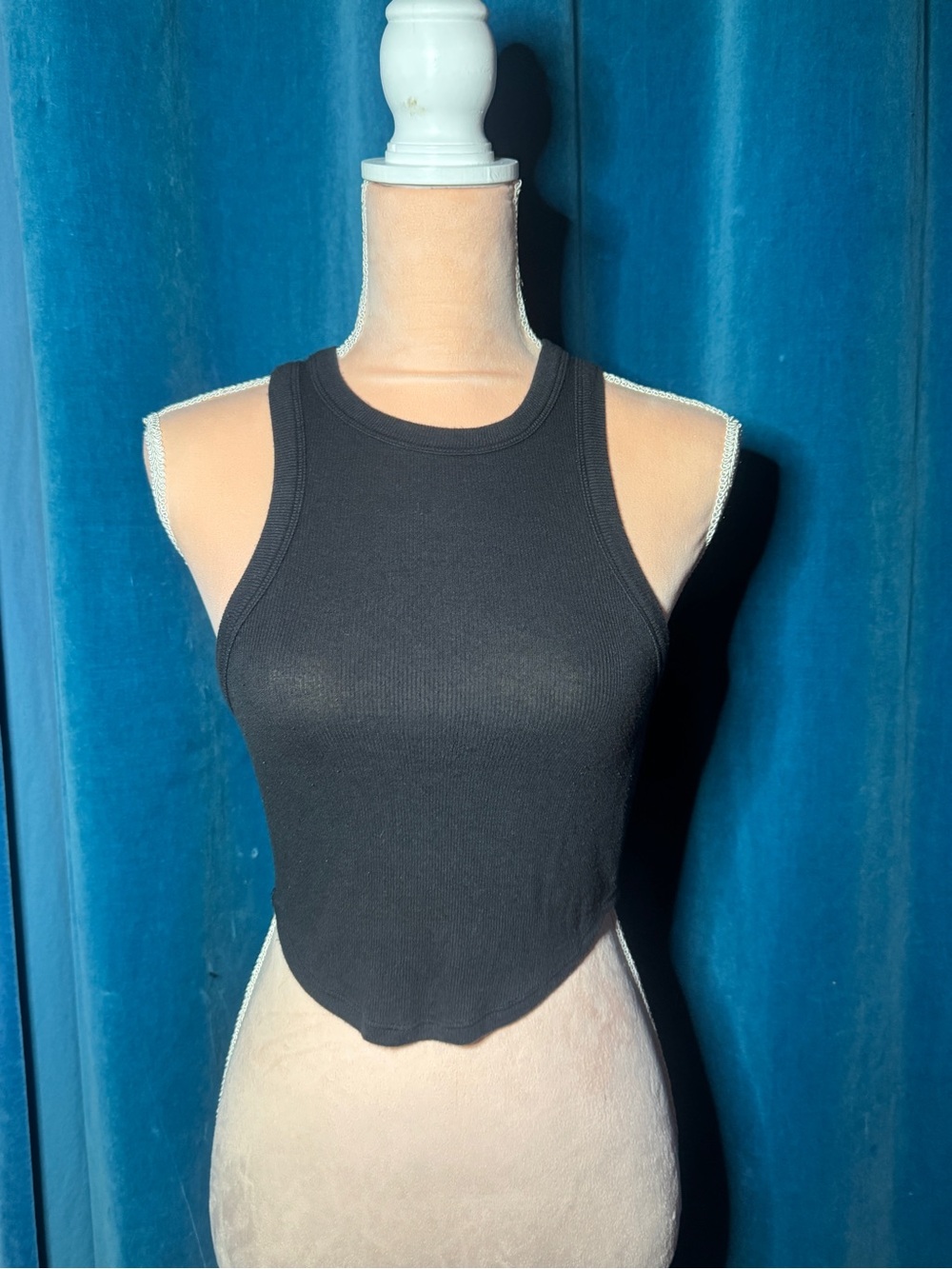 Black Ribbed Crop Tank Top - Women's